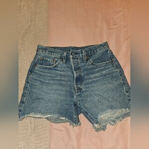 Classic Levi's 501 High-Rise Distressed Denim Shorts - Blue Size 29